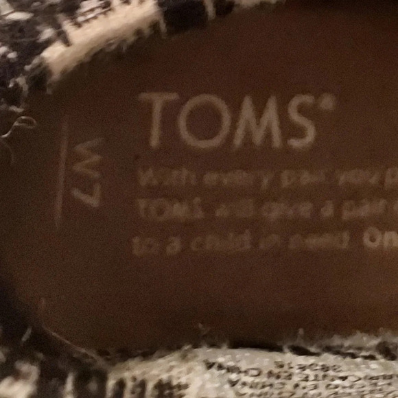 Toms Black Suede Desert Wedge Booties in Size 7 - Picture 7 of 10